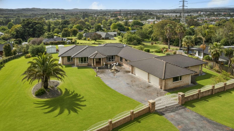 167 Polo Prince Drive, Alfriston, Auckland - Carousel 1