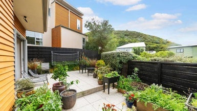 15 Rarangi Way, Owhiro Bay, Wellington - Carousel 1