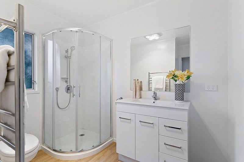 2/105 Don Buck Road, Massey, Auckland - Carousel 15