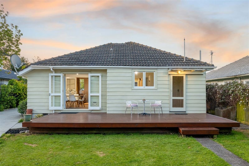 218 Weston Road, St Albans, Christchurch - Carousel 2