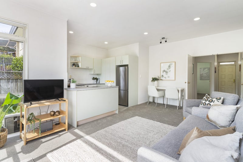 8/1 Gleanor Avenue, Oteha, Auckland - Carousel 2