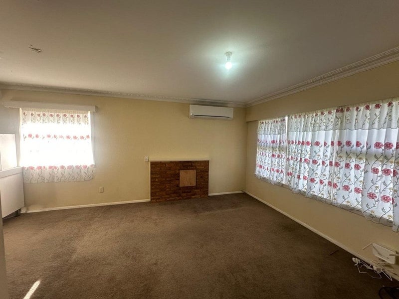43 Canal Road, Avondale, Auckland - Carousel 2