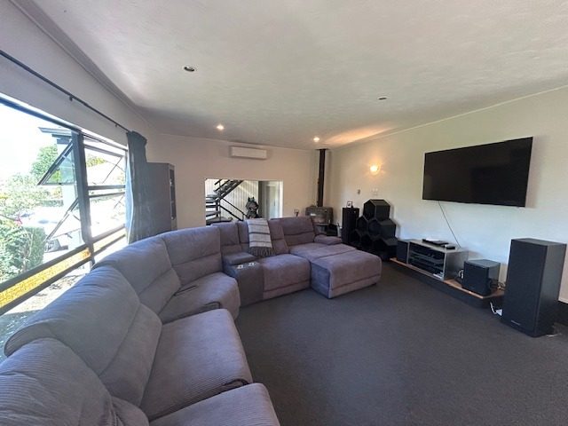 2 Domain Road, Waipawa, Waipawa - Carousel 2