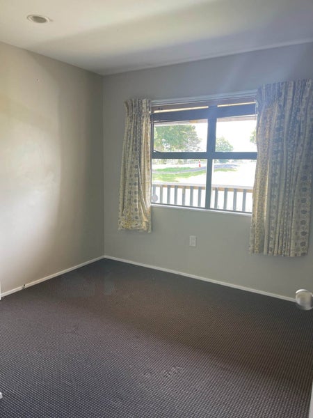2/31 St Leonards Road, Kelston, Auckland - Carousel 9