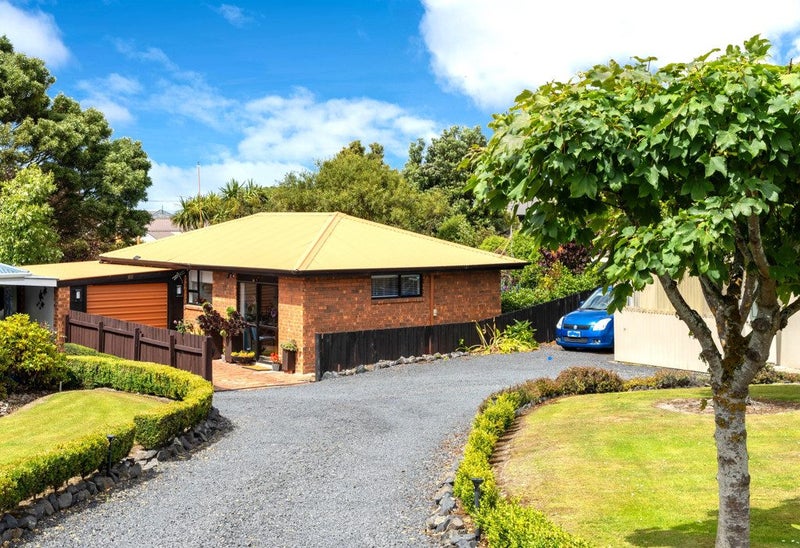 10B Queen Street, Brighton, Dunedin - Carousel 20