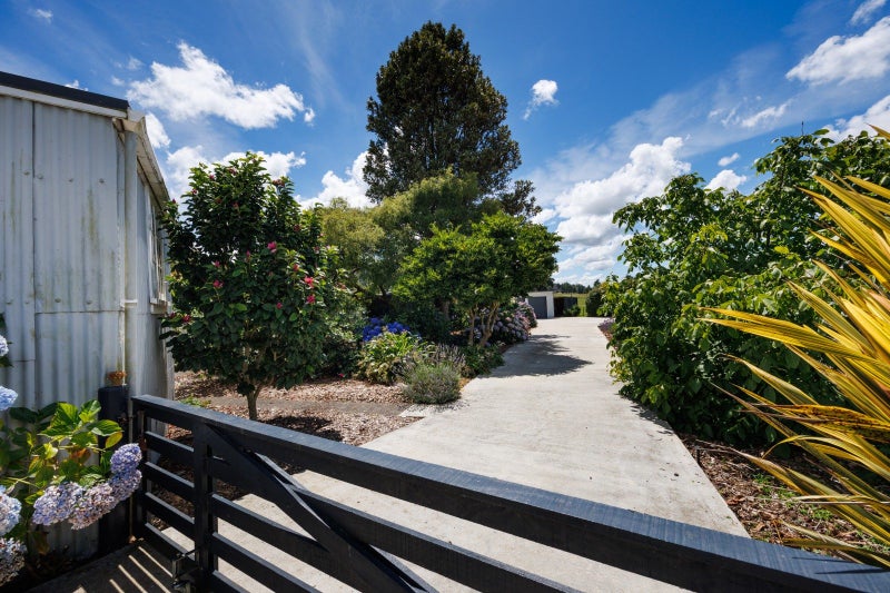 6 Griffins Road, Marton - Carousel 50