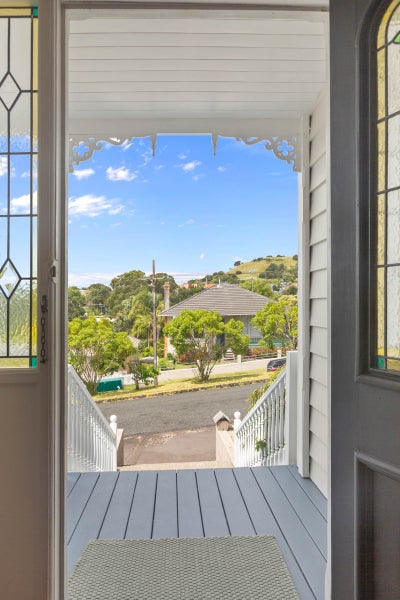 23 Shoal Bay Road, Devonport, Auckland - Carousel 2