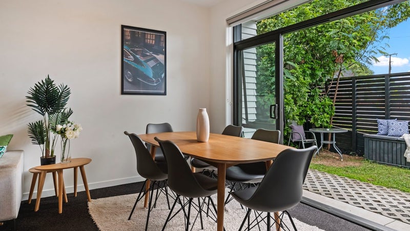 12/50 Ocean View Road, Northcote, Auckland - Carousel 1