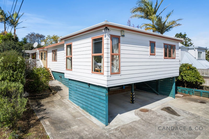 902C Mount Eden Road, Three Kings, Auckland - Carousel 1