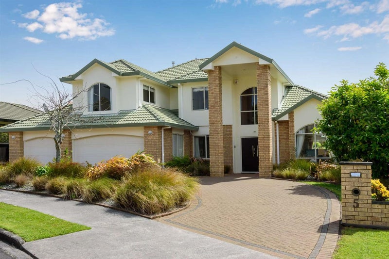 5 Pintner Place, Somerville, Manukau - Carousel 1