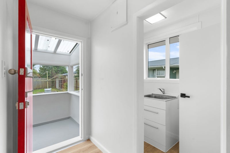 12 Algidus Street, Sockburn, Christchurch - Carousel 14