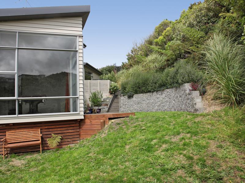 28 Meadowbank Drive, Belmont, Lower Hutt - Carousel 20
