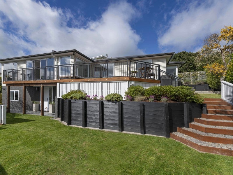 59 Trelissick Crescent, Ngaio, Wellington - Carousel 1