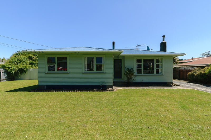9 Bull Avenue, Wainuiomata, Lower Hutt - Carousel 1