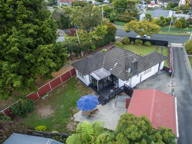 92 Longfellow Street, Trentham, Upper Hutt - Carousel 2