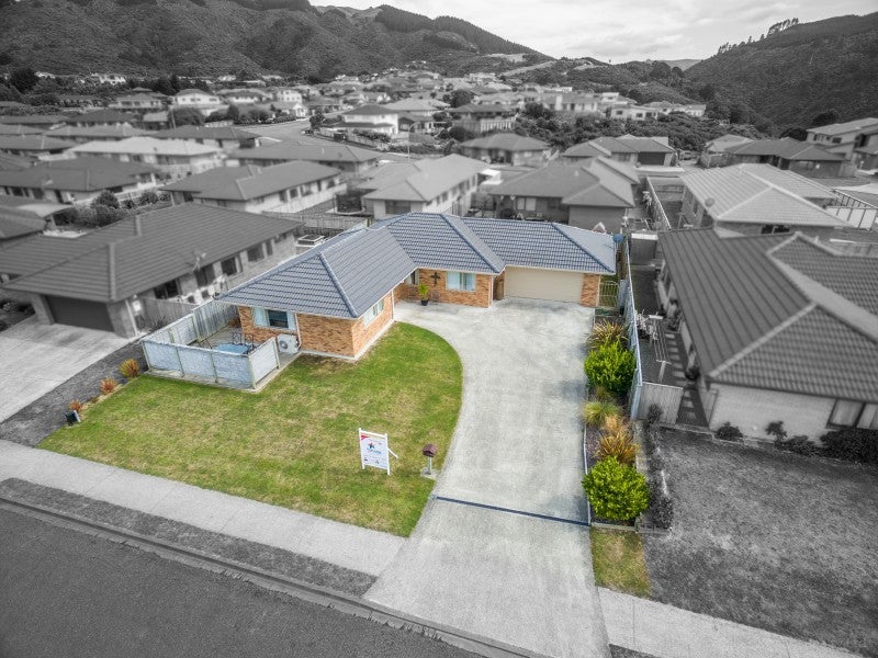 20 Percy Kinsman Crescent, Riverstone Terraces, Upper Hutt - Carousel 1