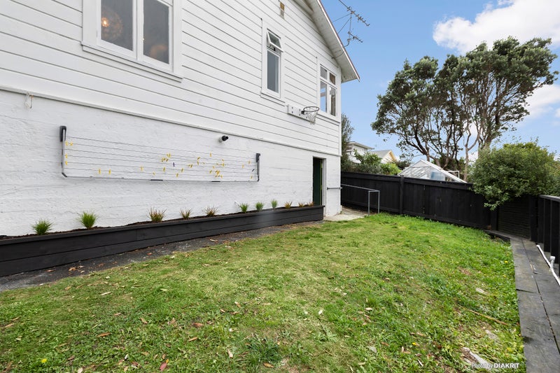 111 Creswick Terrace, Northland, Wellington - Carousel 2