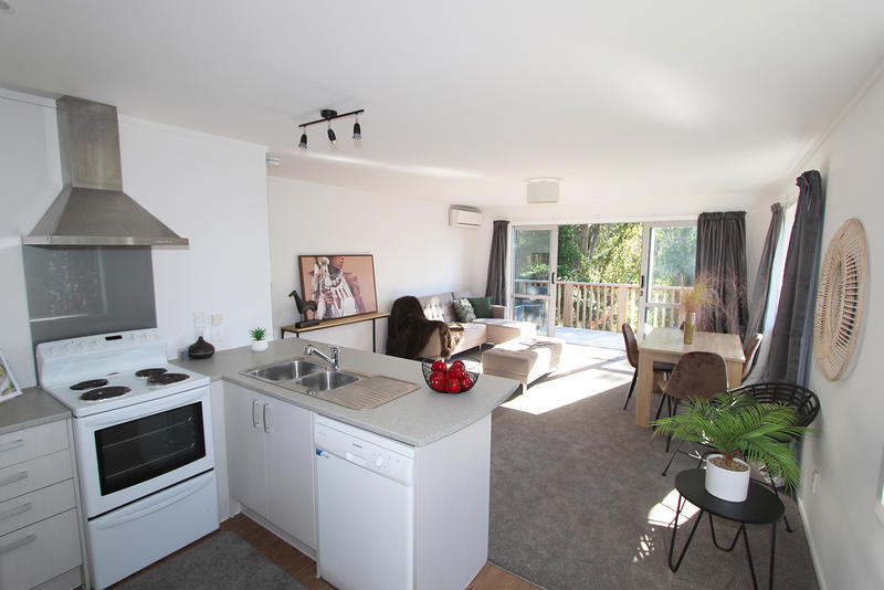 74 Leckhampton Court, The Glen, Dunedin - Carousel 2