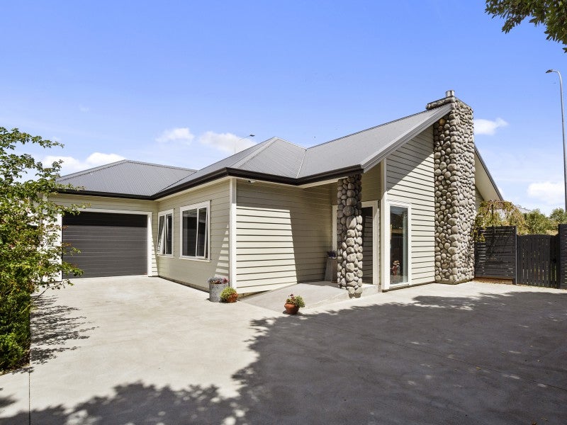 31B Richmond Grove, Woburn, Lower Hutt - Carousel 2