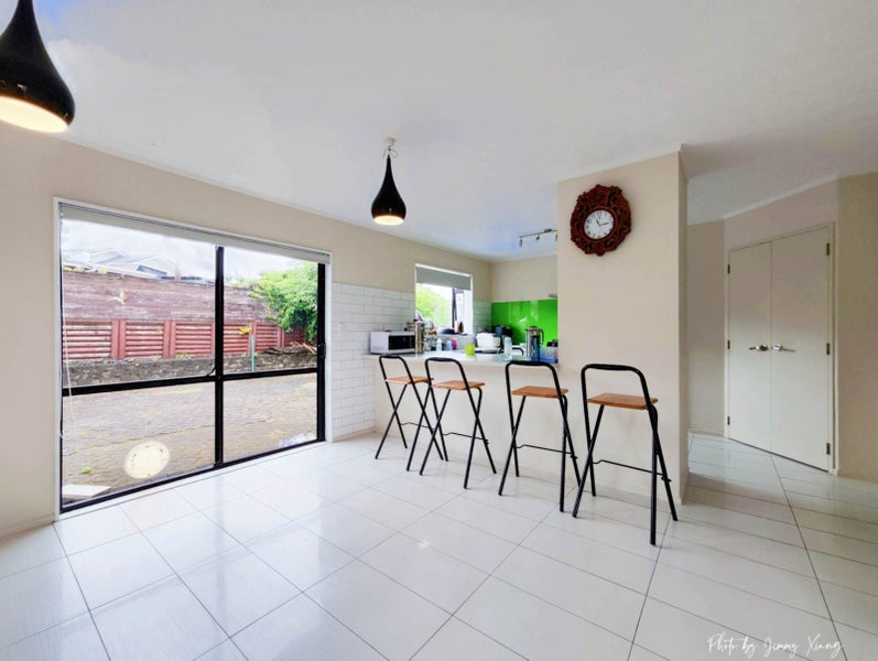 6 Crail Court, Totara Heights, Auckland - Carousel 2