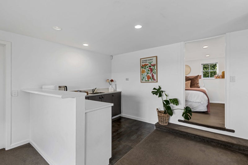 1/41 East Coast Road, Milford, Auckland - Carousel 33