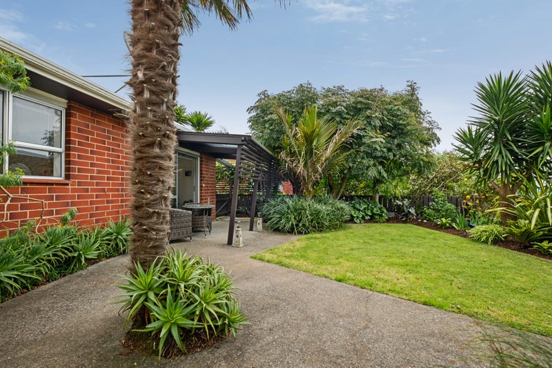 1/237 Courtenay Street, Strandon, New Plymouth - Carousel 1