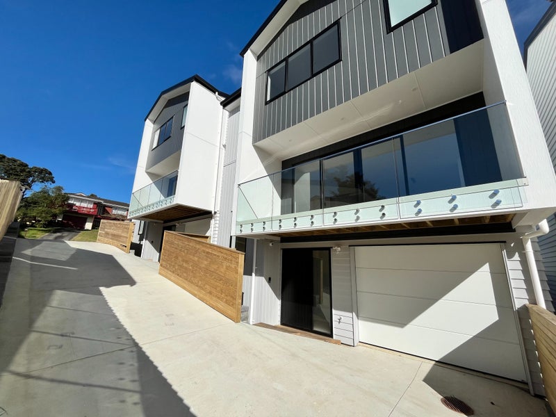 93B Bruce Road, Glenfield, Auckland - Carousel 1