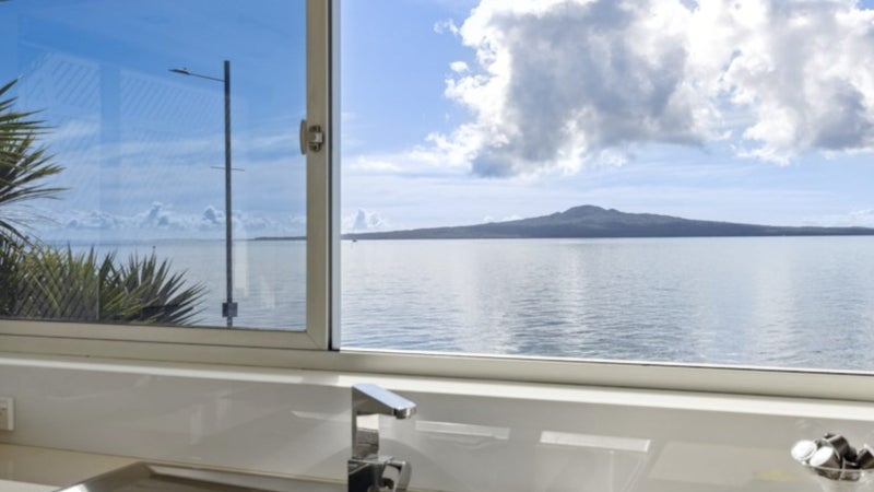 1A/163 Tamaki Drive, Kohimarama, Auckland - Carousel 1