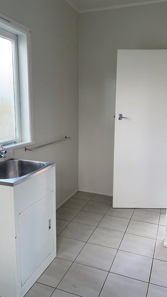 2/83 Favona Road, Favona, Auckland - Carousel 11