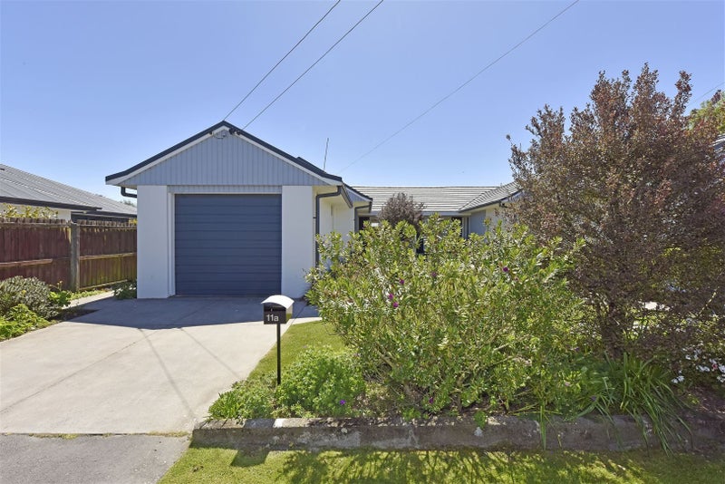 2/11 McFaddens Road, St Albans, Christchurch - Carousel 17