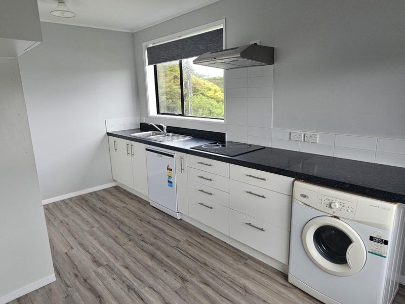 81A Black Rock Road, Newlands, Wellington - Carousel 2