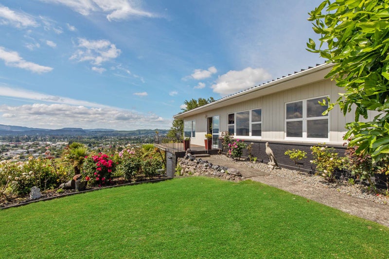 29 Russell Crescent, Western Heights, Rotorua - Carousel 2