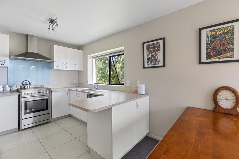 2/10 Altair Place, Windsor Park, Auckland - Carousel 1