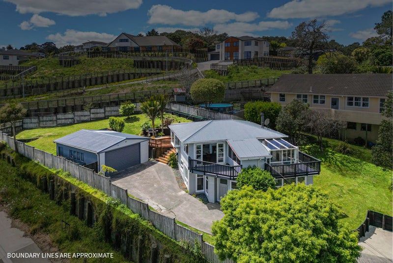 81 Rangeview Road, Sunnyvale, Auckland - Carousel 1