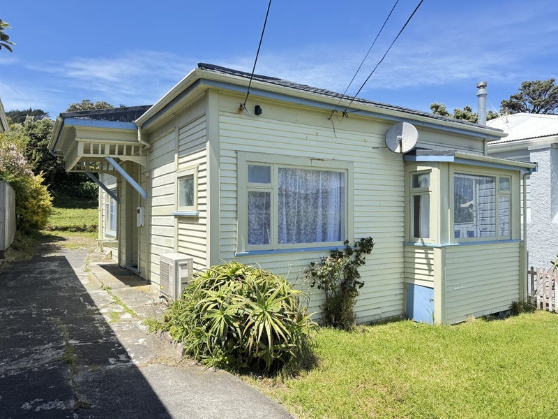 85 Tiber Street, Island Bay, Wellington - Carousel 2