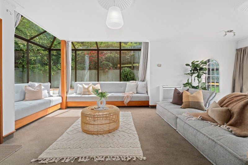 6 Avalon Crescent, Fernhill, Queenstown - Carousel 2