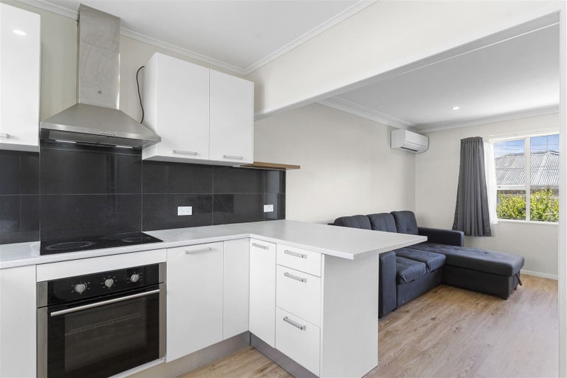 2/138 Richardson Road, Owairaka, Auckland - Carousel 1