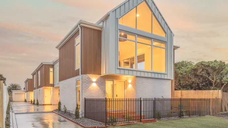 4/49 Marine Parade, North New Brighton, Christchurch - Carousel 1