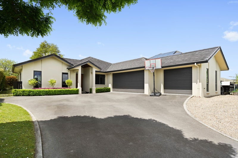 4 Parkwood Place, Huntington, Hamilton - Carousel 2