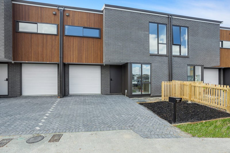 29 Roundel Crescent, Whenuapai, Auckland - Carousel 1