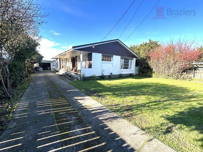 152 Brookside Terrace, Bryndwr, Christchurch - Carousel 1