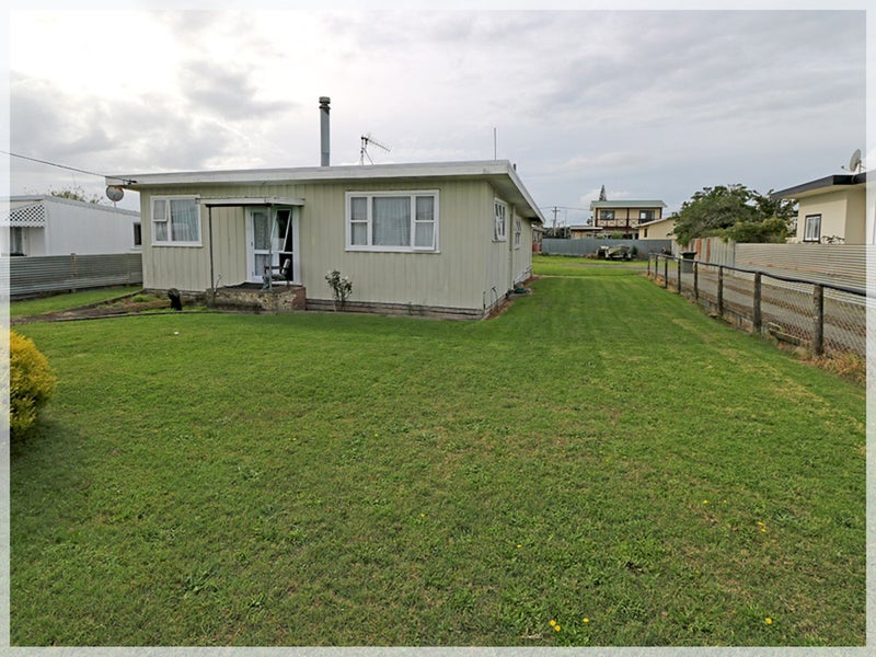 121 Seabury Avenue, Foxton Beach, Foxton - Carousel 13