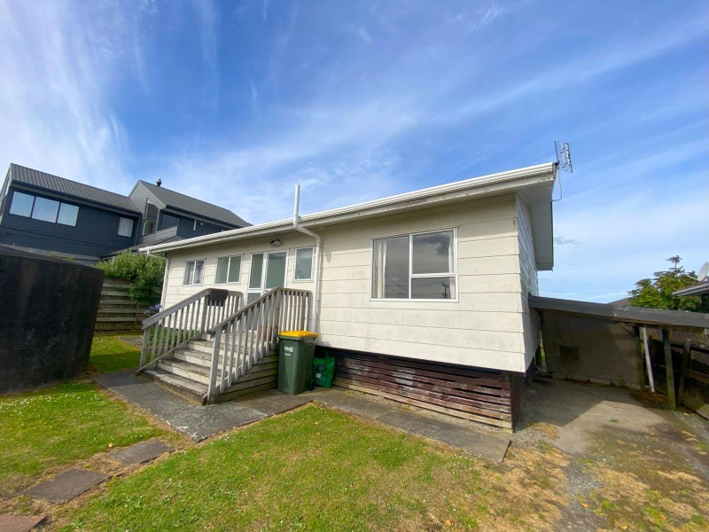 28 SHAKESPEAR RD, Army Bay, Whangaparaoa - Carousel 1