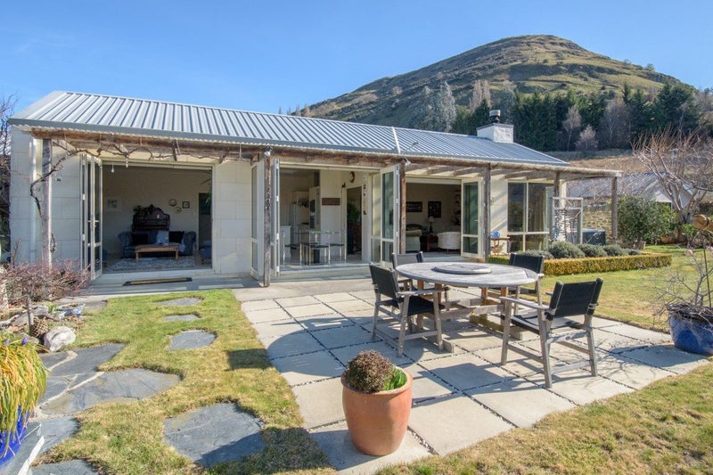 30 Portree Drive, Lower Shotover, Queenstown - Carousel 2