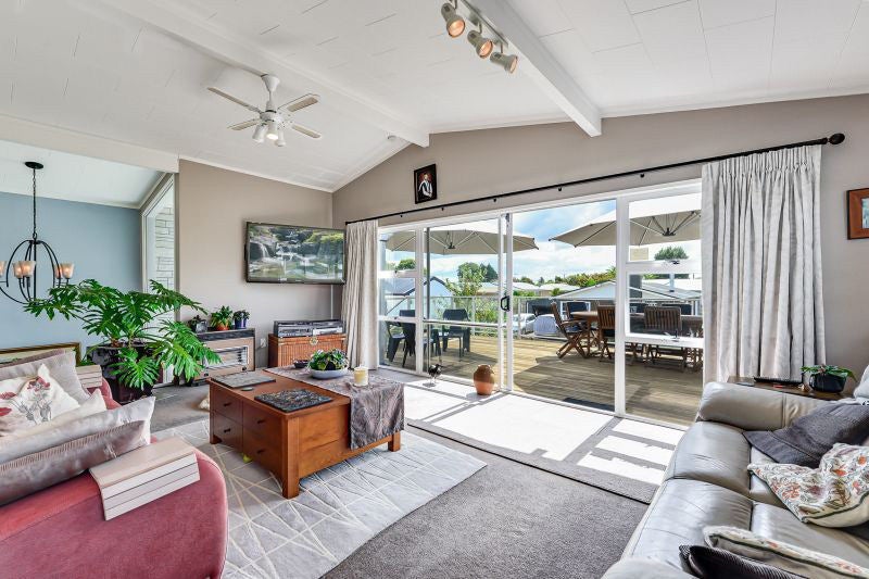 23 Holloway Place, Forest Lake, Hamilton - Carousel 2