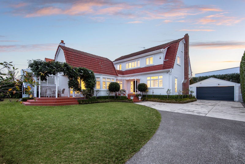 7 Dudley Road, Mission Bay, Auckland - Carousel 1