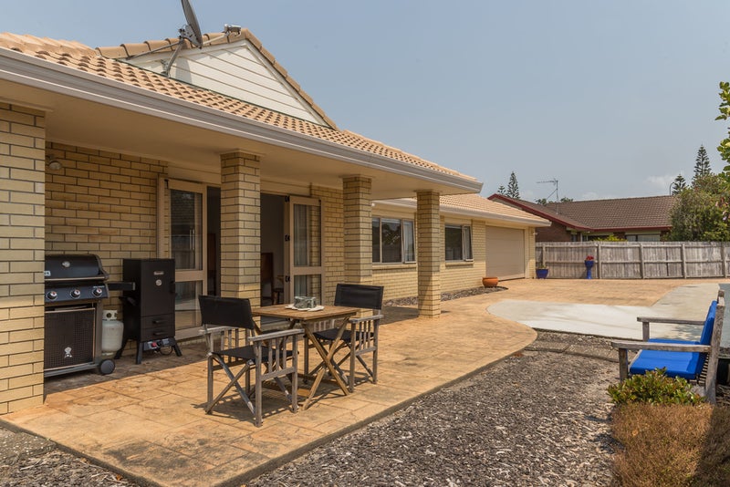 16 Motutapu Avenue, Manly, Whangaparaoa - Carousel 2