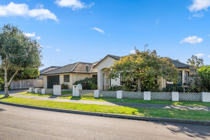 7 Regent Drive, Paraparaumu Beach, Paraparaumu - Carousel 2