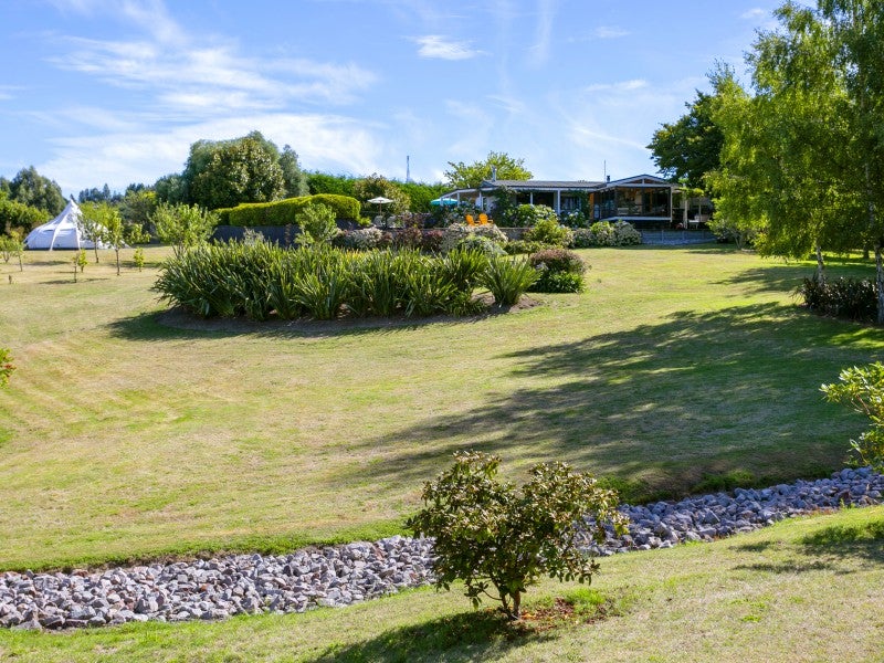 218 Mapara Road, Acacia Bay, Taupō - Carousel 2