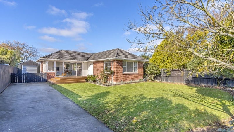 15 Wingate Street, Redwood, Christchurch - Carousel 1